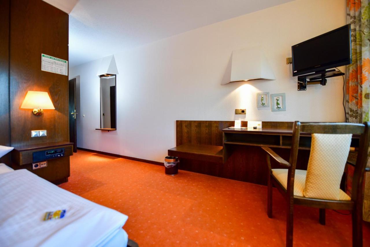 Hotel Zur Post Balve Екстериор снимка