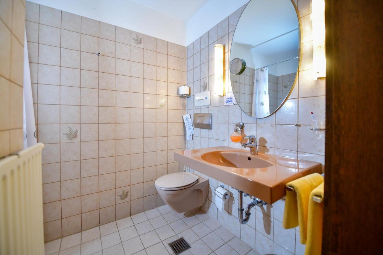 Hotel Zur Post Balve Екстериор снимка